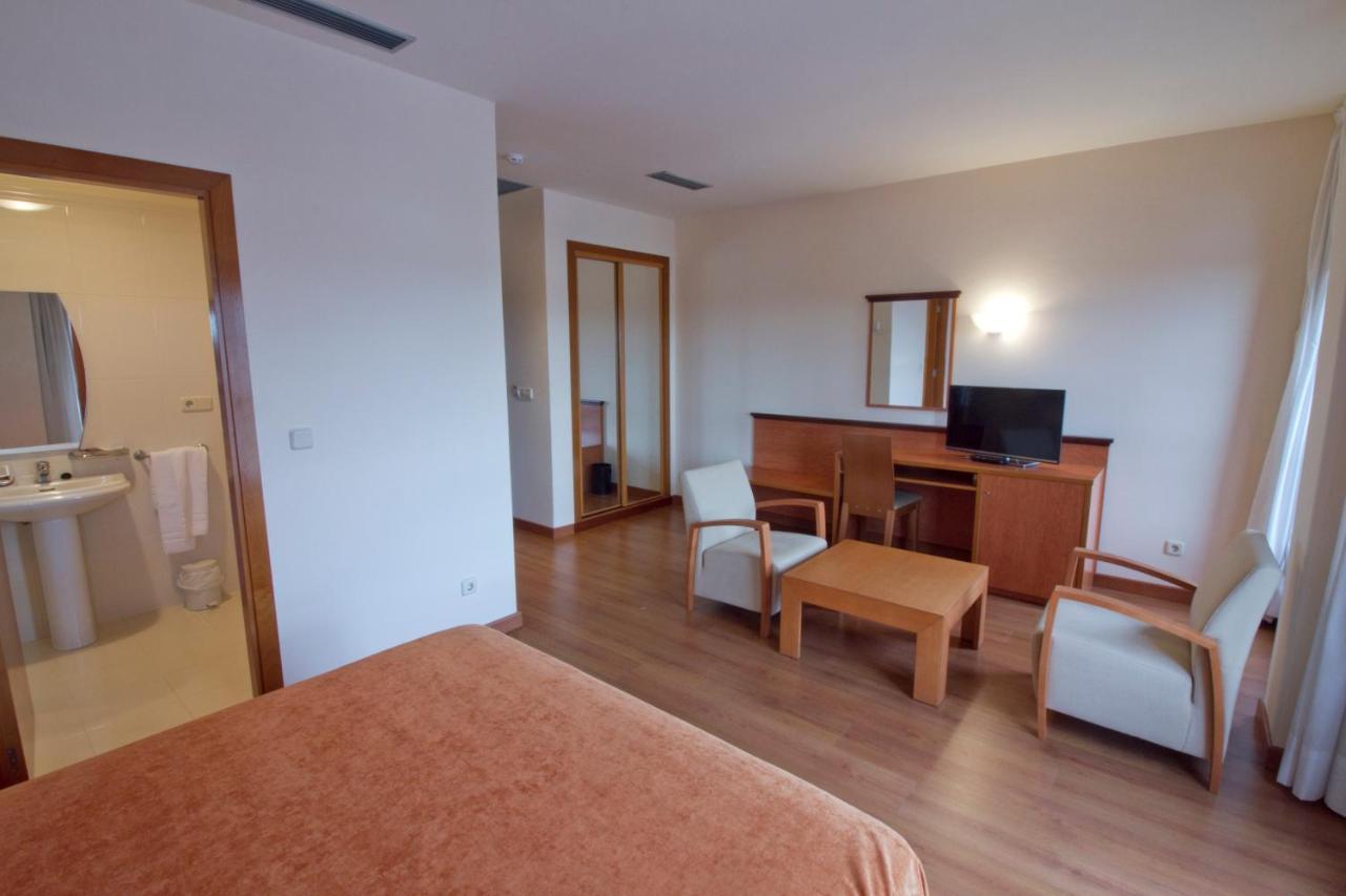 Hotel Torques Bergondo Ngoại thất bức ảnh